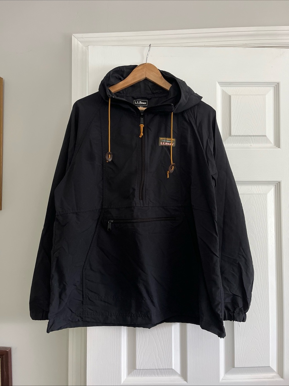 L.L. Bean Black Mountain Anorak Hooded Windbreaker